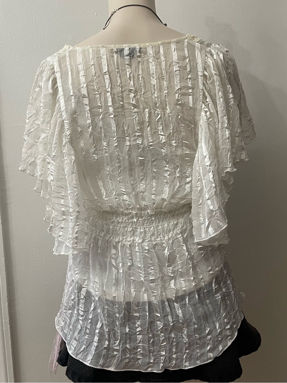 XOXO Ivory Ruffled Pintuck Button Front Blouse - Picture 3 of 4
